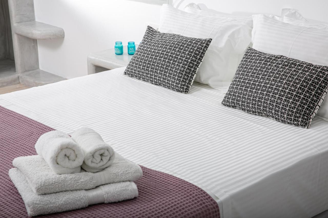 Sensia Luxury Apartment With Hot Tub Oia  Esterno foto